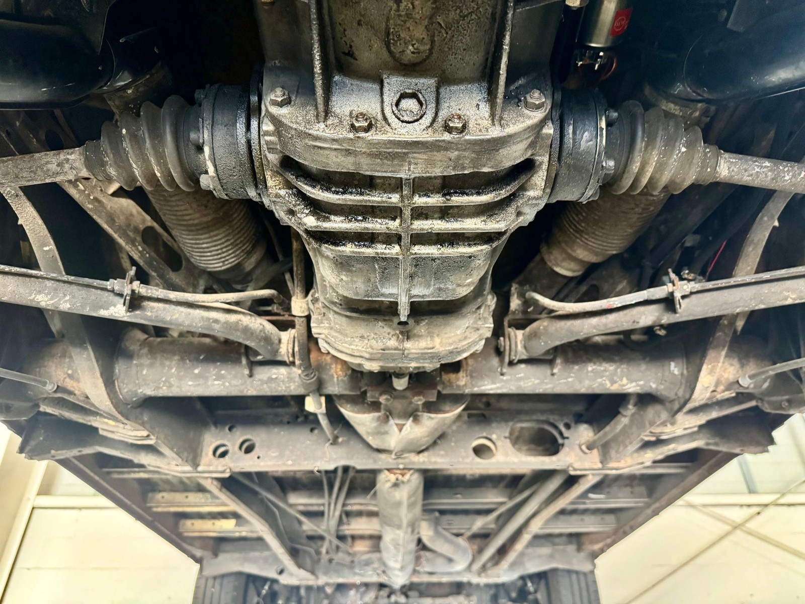 Volkswagen-BusVanagon-1974-MiniVAN-5