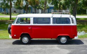 Volkswagen-BusVanagon-1974-MiniVAN-9