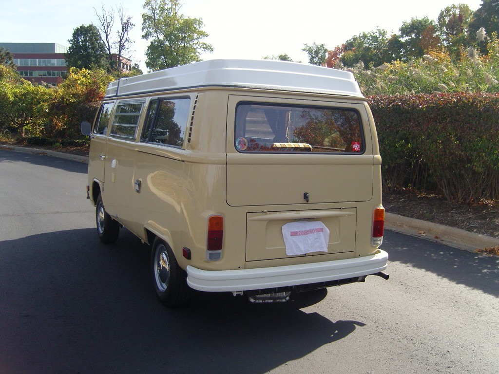 Volkswagen-BusVanagon-1978-1