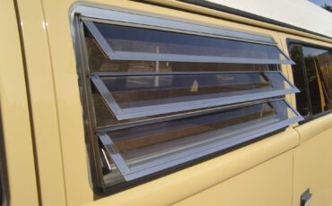Volkswagen-BusVanagon-1978-10