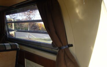 Volkswagen-BusVanagon-1978-11
