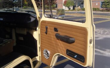 Volkswagen-BusVanagon-1978-22