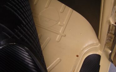 Volkswagen-BusVanagon-1978-36