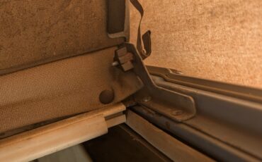 Volkswagen-BusVanagon-1981-Minivan-16