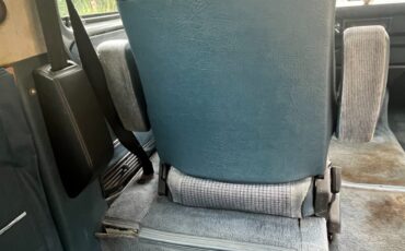 Volkswagen-BusVanagon-1986-11
