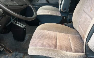 Volkswagen-BusVanagon-1986-16