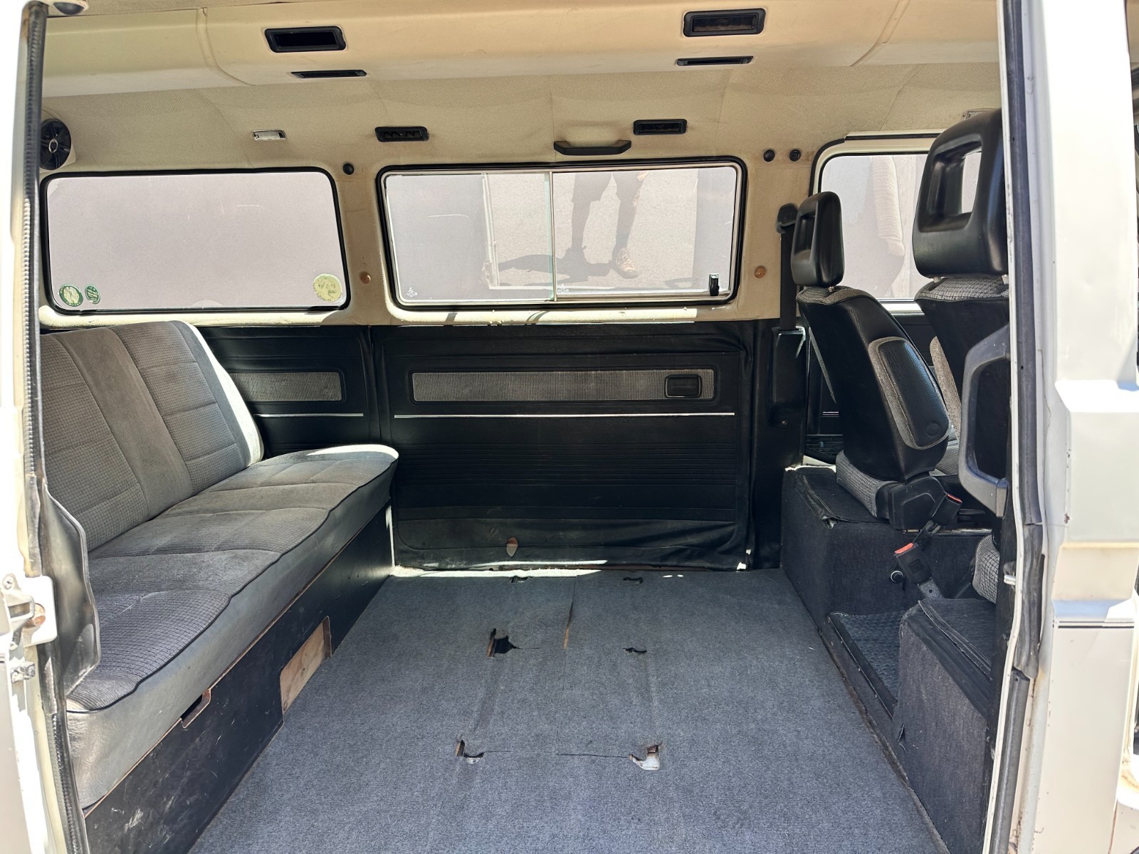 Volkswagen-BusVanagon-1986-6