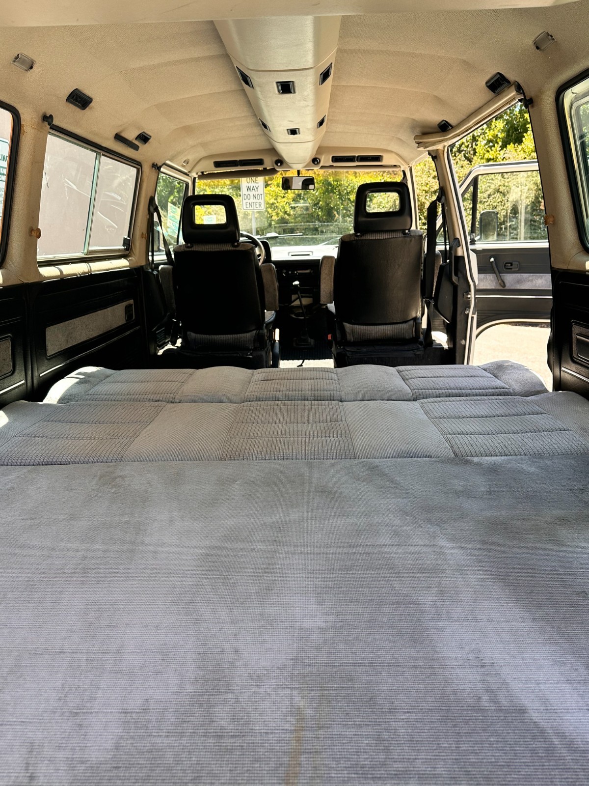 Volkswagen-BusVanagon-1986-8