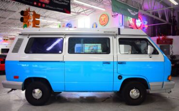 Volkswagen-BusVanagon-1989-Coupe-3