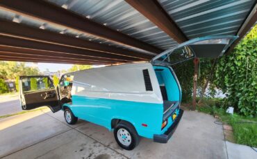 Volkswagen-BusVanagon-1989-Minivan-23