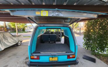 Volkswagen-BusVanagon-1989-Minivan-25