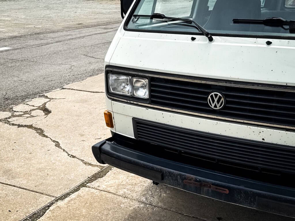 Volkswagen-BusVanagon-1990-Minivan-10