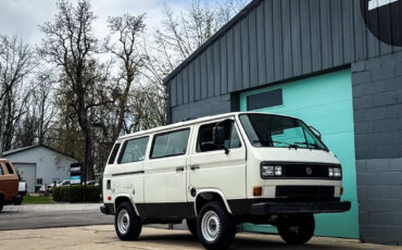 Volkswagen-BusVanagon-1990-Minivan-6