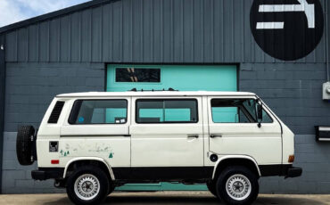 Volkswagen-BusVanagon-1990-Minivan-8