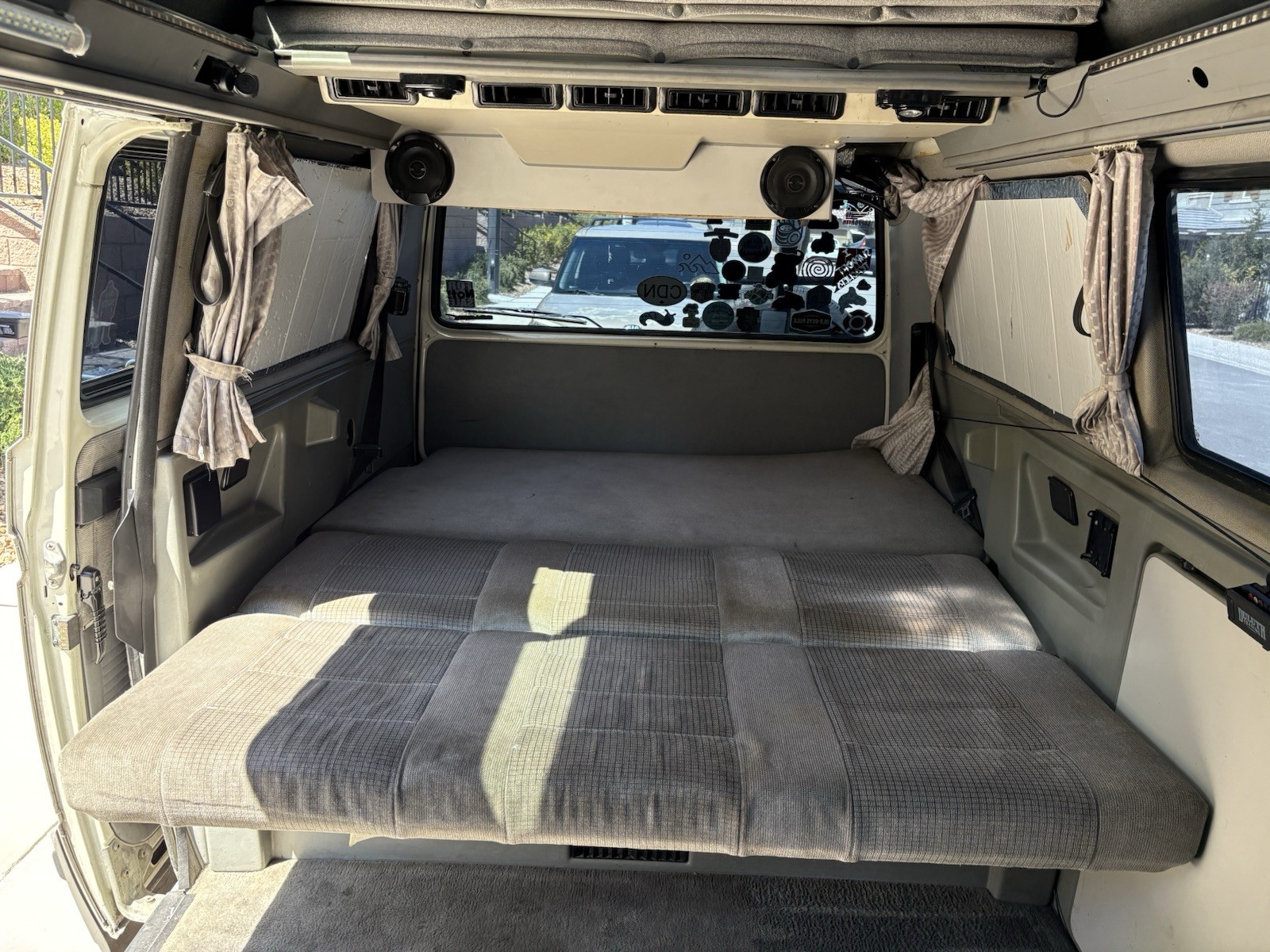 Volkswagen-BusVanagon-1990-Van-Camper-5
