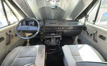 Volkswagen-BusVanagon-1990-Van-Camper-7