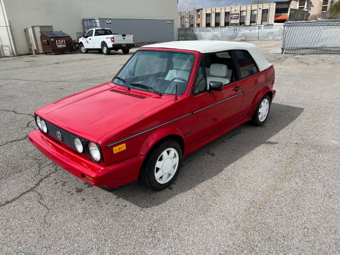 Volkswagen-Cabriolet-1989-15