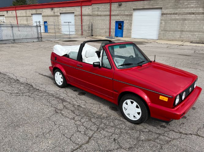 Volkswagen-Cabriolet-1989-18