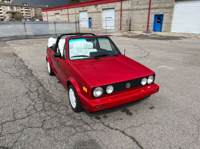Volkswagen-Cabriolet-1989-19
