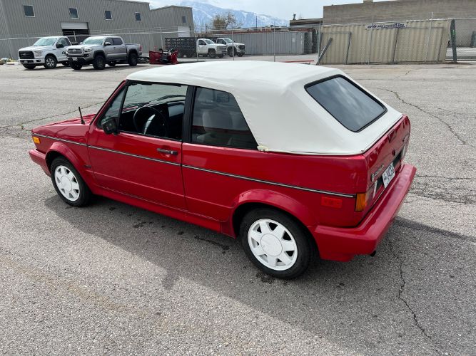 Volkswagen-Cabriolet-1989-2