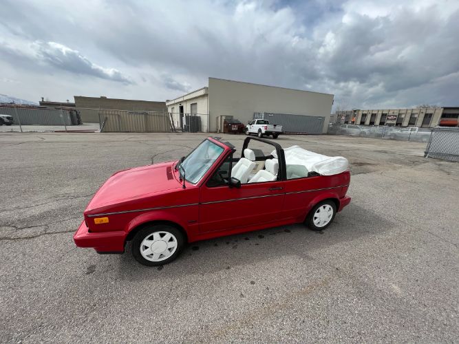 Volkswagen-Cabriolet-1989-26