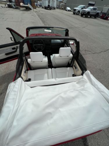 Volkswagen-Cabriolet-1989-28