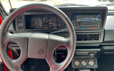 Volkswagen-Cabriolet-1989-3