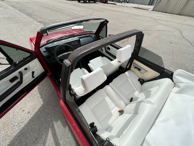 Volkswagen-Cabriolet-1989-8