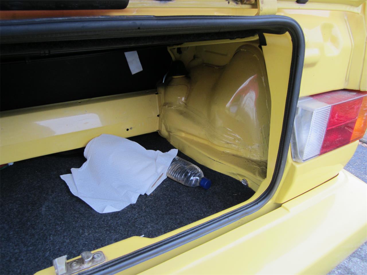 Volkswagen-Cabriolet-1991-Yellow-White-8