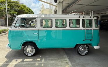 Volkswagen-Camper-1993-GreenWhite-Brown-15