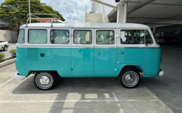 Volkswagen-Camper-1993-GreenWhite-Brown-17