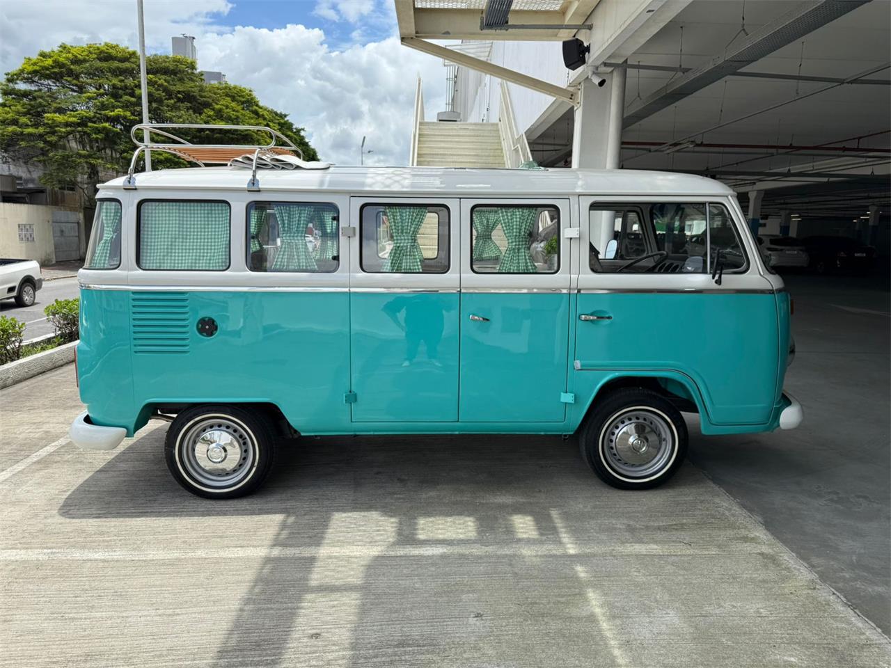 Volkswagen-Camper-1993-GreenWhite-Brown-17