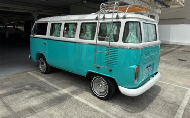 Volkswagen-Camper-1993-GreenWhite-Brown-2
