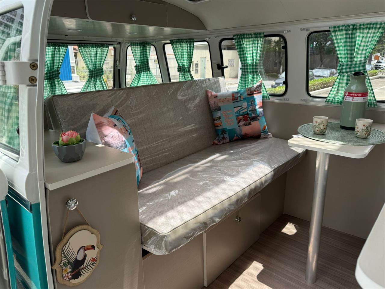 Volkswagen-Camper-1993-GreenWhite-Brown-9