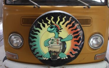 Volkswagen-Campmobile-1972-1
