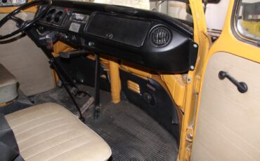 Volkswagen-Campmobile-1972-11