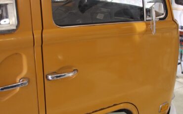 Volkswagen-Campmobile-1972-12