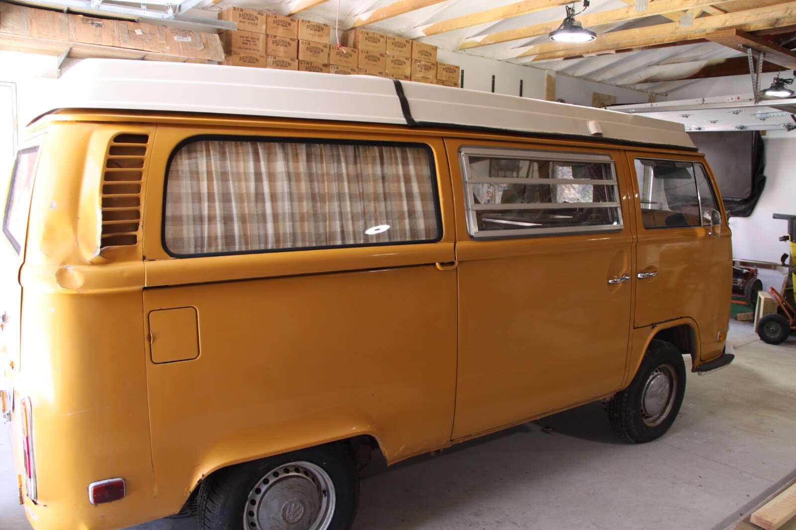 Volkswagen-Campmobile-1972-7