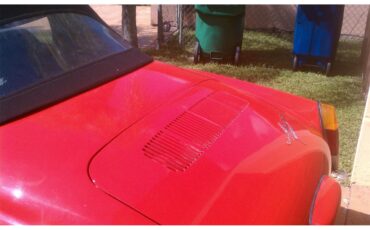 Volkswagen-Convertible-1972-Red-Black-6