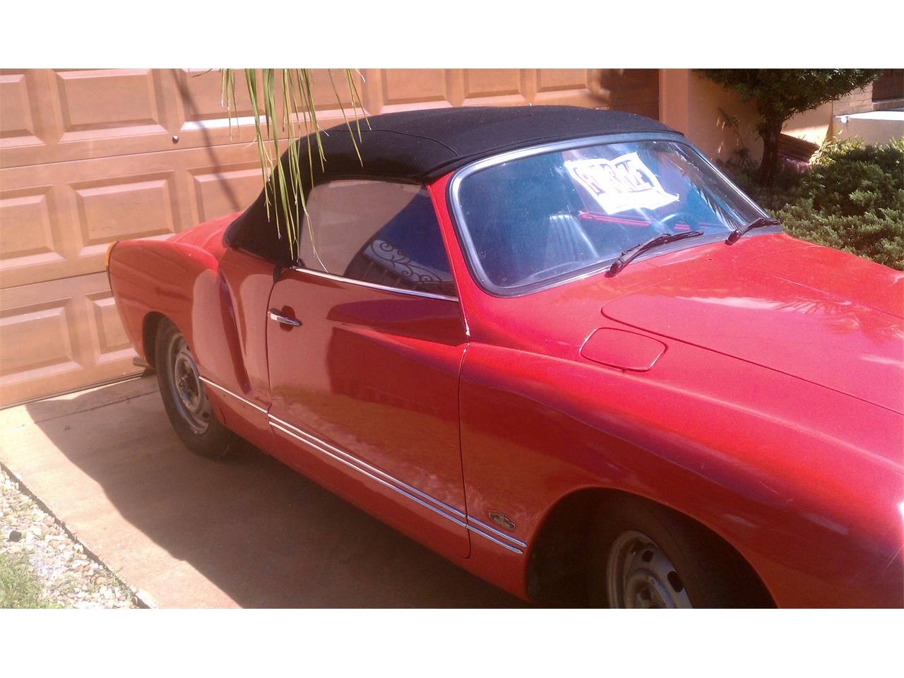 Volkswagen-Convertible-1972-Red-Black