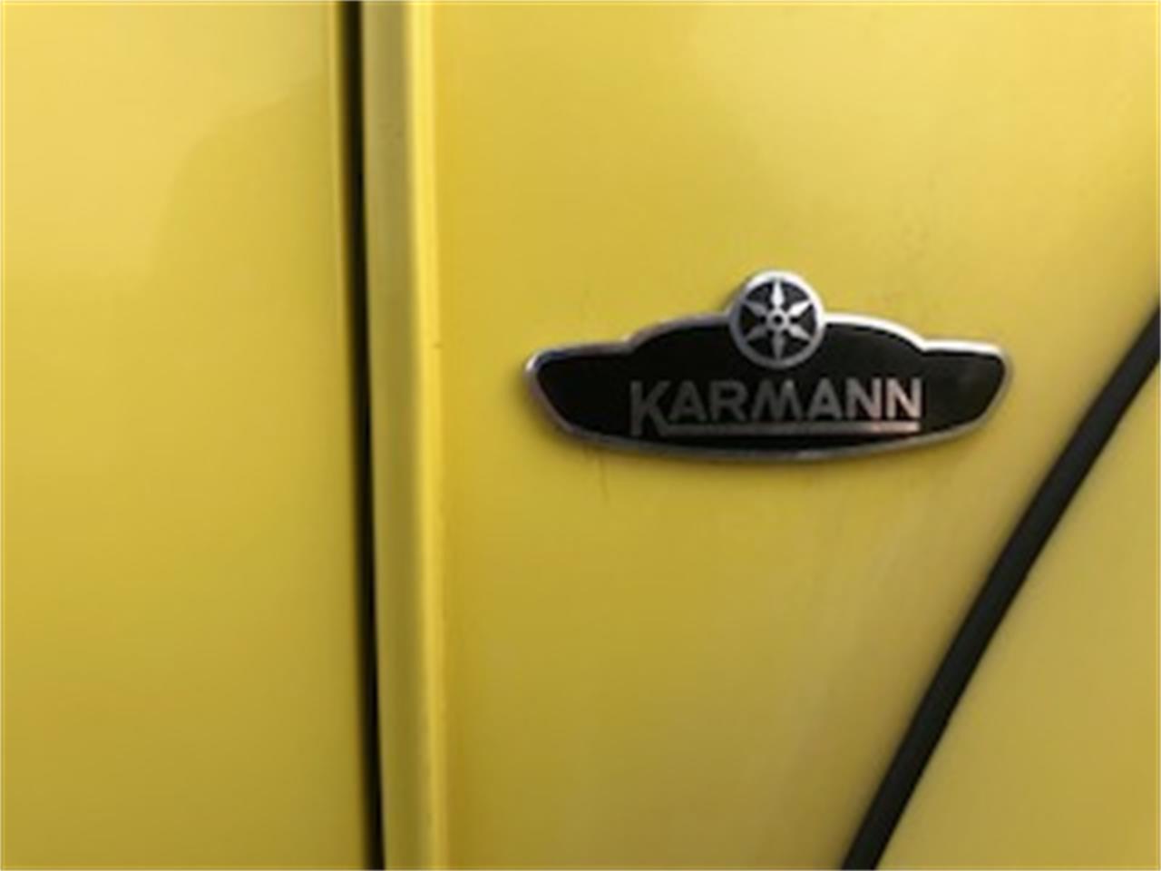 Volkswagen-Convertible-1979-Yellow-Tan-9