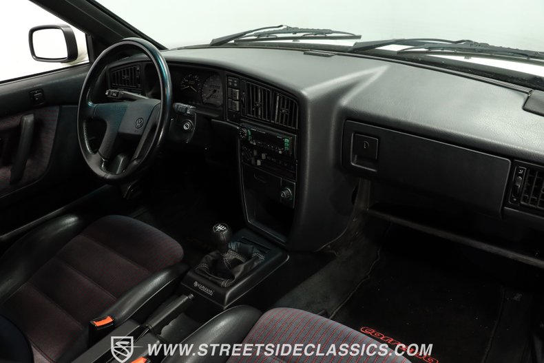 Volkswagen-Corrado-1990-White-Gray-10