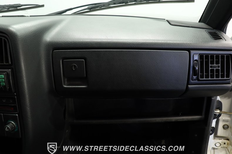 Volkswagen-Corrado-1990-White-Gray-45