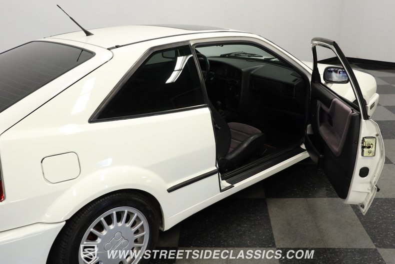 Volkswagen-Corrado-1990-White-Gray-48
