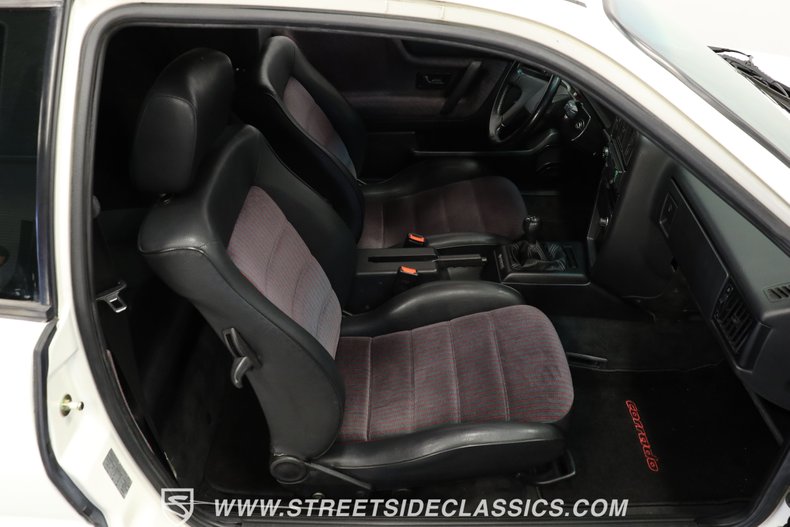 Volkswagen-Corrado-1990-White-Gray-9