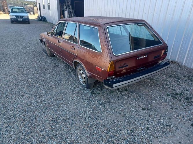 Volkswagen-Dasher-1980-Patina-5
