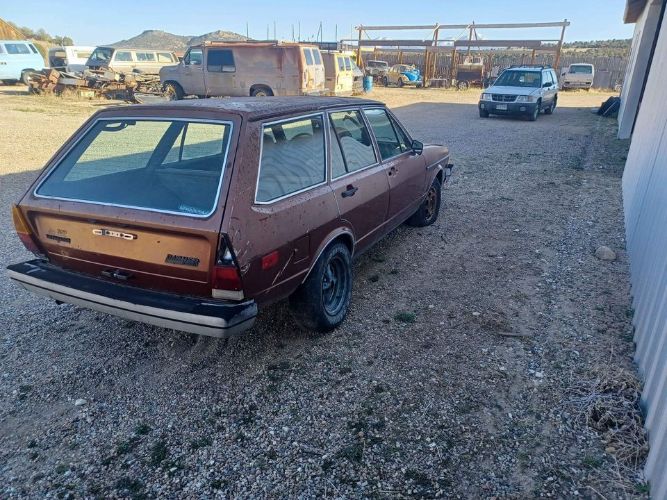 Volkswagen-Dasher-1980-Patina-6