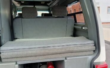 Volkswagen-Eurovan-1995-White-1