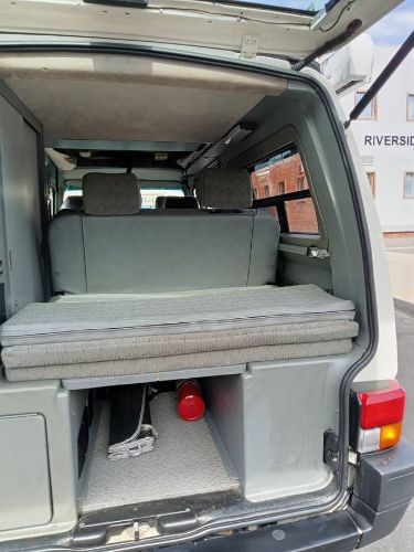 Volkswagen-Eurovan-1995-White-1