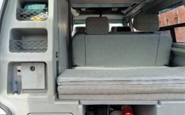Volkswagen-Eurovan-1995-White-11